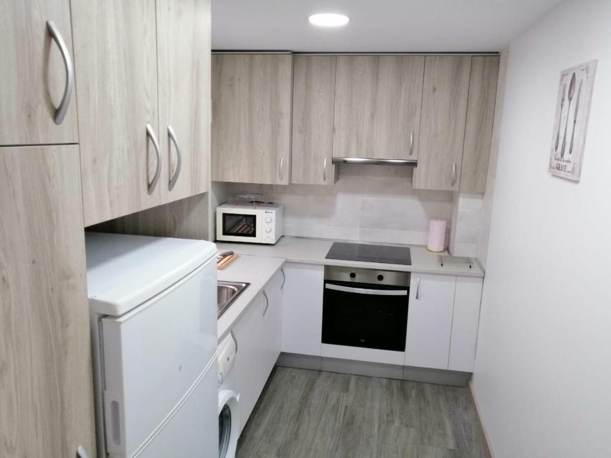 Dos Torres Frodo - Estacionamiento Privado Gratuito Apartment ซาราโกซา ภายนอก รูปภาพ