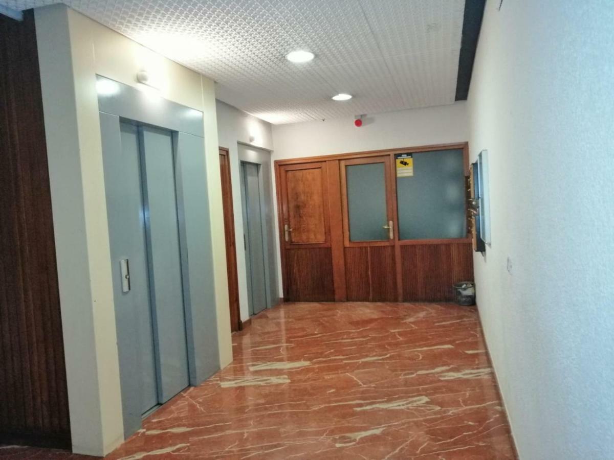 Dos Torres Frodo - Estacionamiento Privado Gratuito Apartment ซาราโกซา ภายนอก รูปภาพ